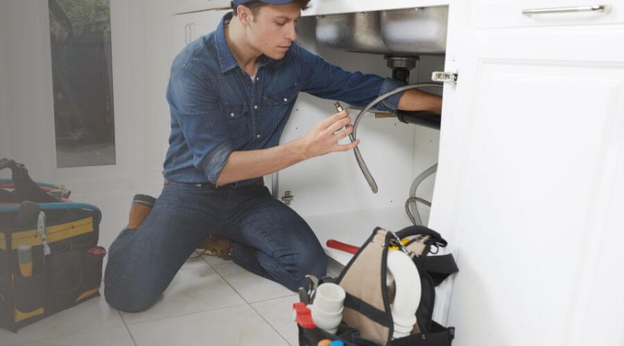 Expert burst pipe repair services in Hanston, KS